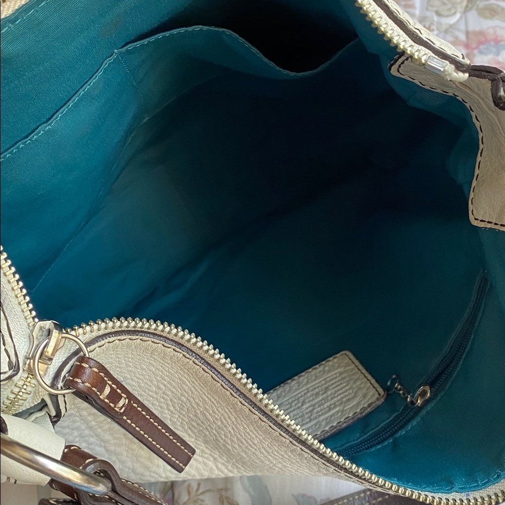 Coach Chelsea White Pebble Leather Hobo Bag - Picture 6 of 9